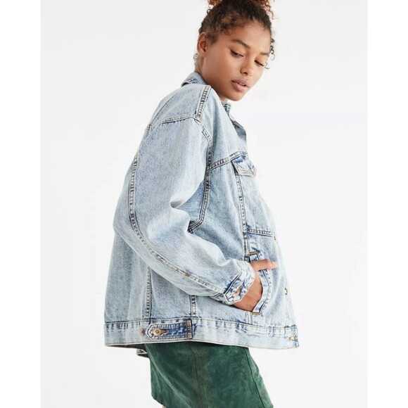 BDG Urban Outfitters Acid Wash Oversized Jean Jacket Blue Size Small - Picture 13 of 13